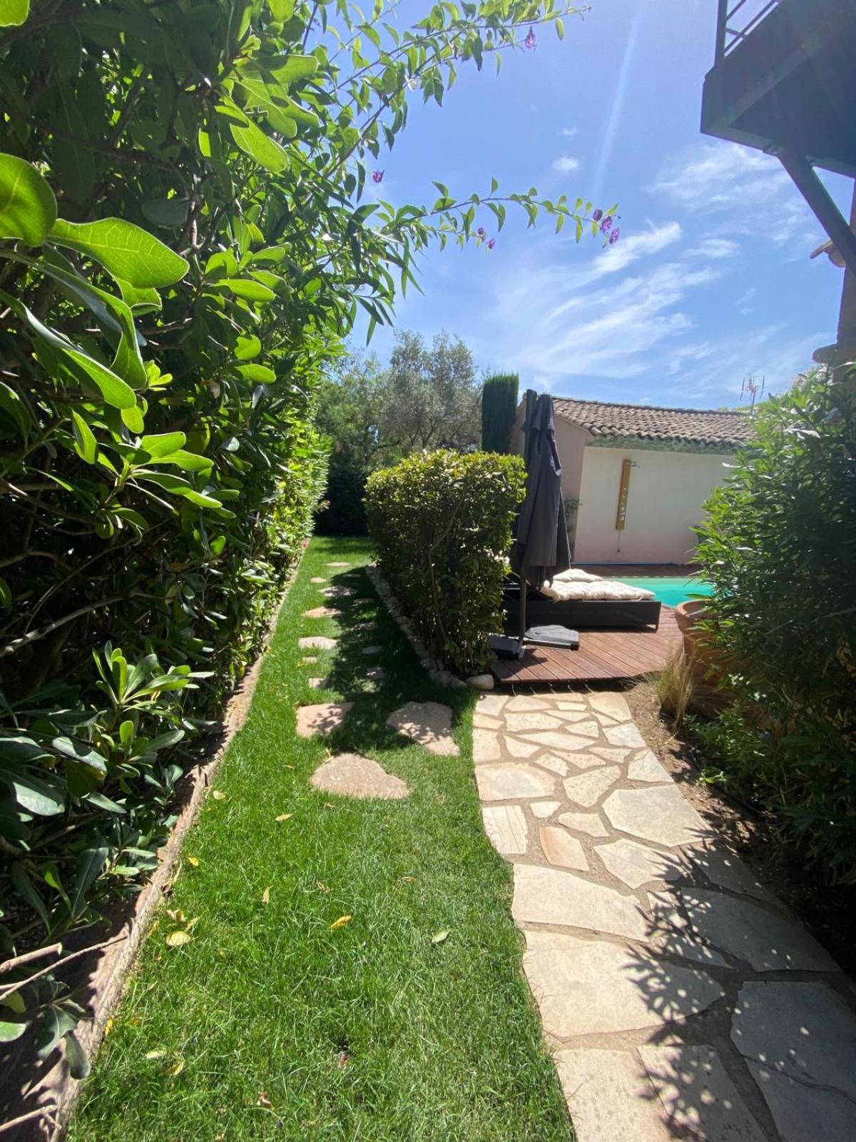 Hebe La Villa Cogolin Exterior foto